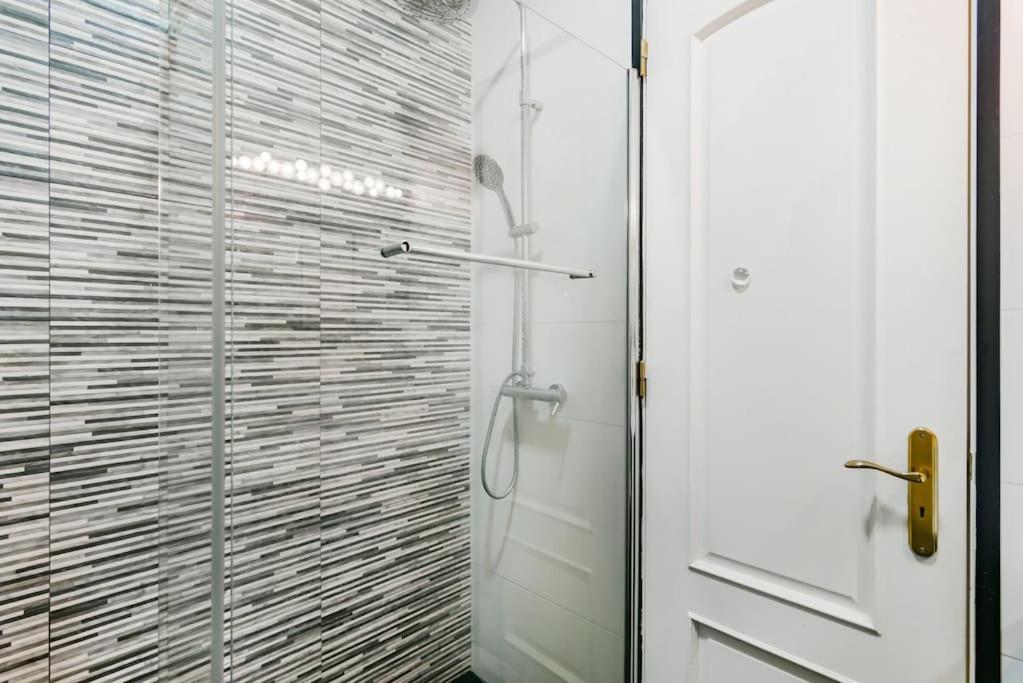 Baixa-chiado Getaway Apartment Lisbon